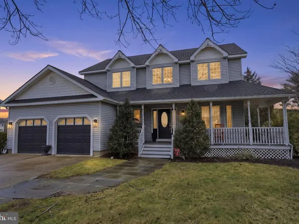1218 Royal Ln, West Deptford, NJ 08086