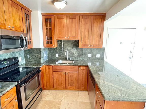 3rd image of 44 Crestline Dr APT 2