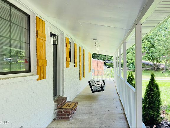 2nd image of 1256 Haywood Dr