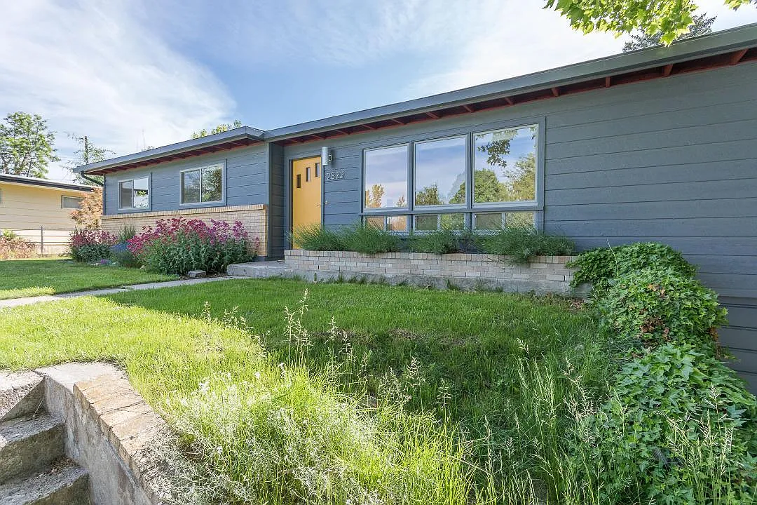 3 bed, 2100 sqft, $3,600 — Photo 3