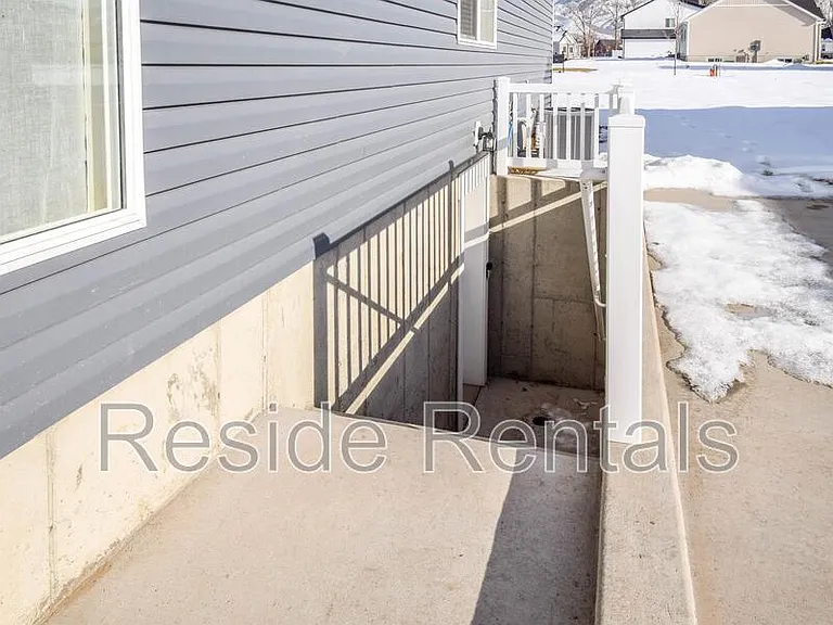 362 N 600 W — Photo 11