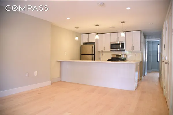 Rented by Compass | media 7