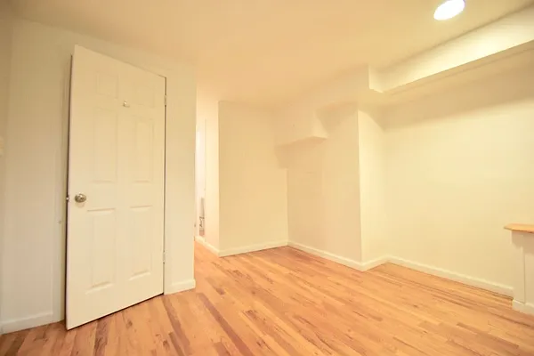 Rented by Sovereign Associates | media 27
