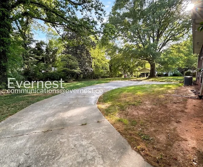 112 Tabor St — Photo 25