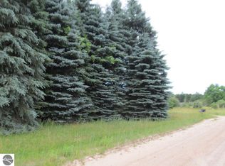 7394 Remick Rd, Edmore, MI 48829