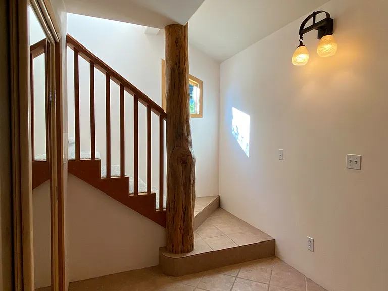 29 Annie Ln — Photo 2