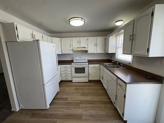 4th image of 1606 Knollcrest Dr #1