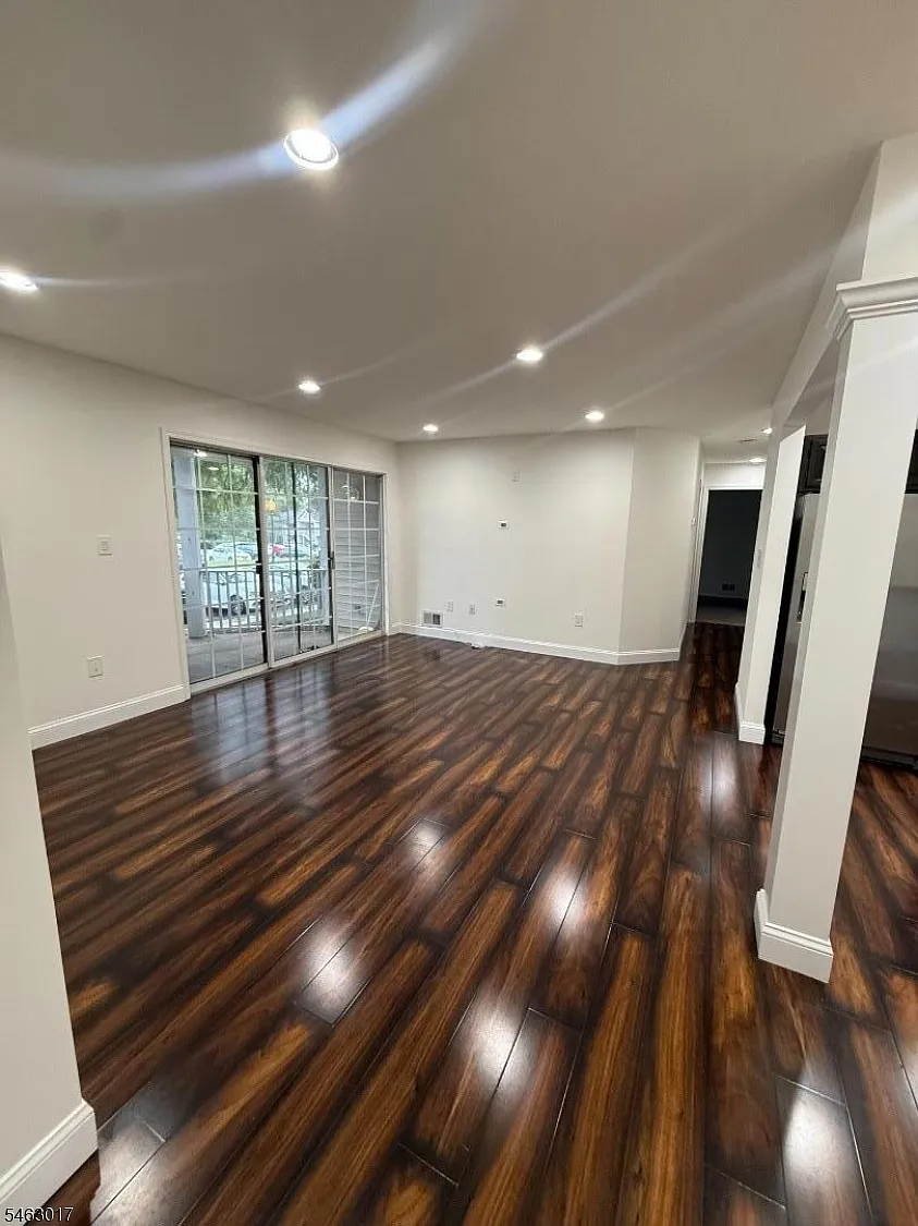 2 bed, 2.0 bath, $2,775 — Photo 3