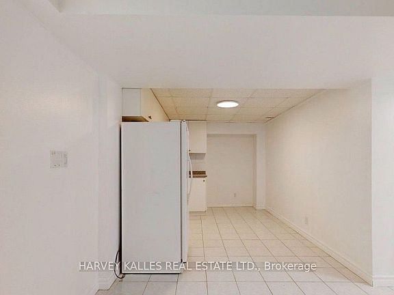 5th image of 71 Olivewood Dr #Basement