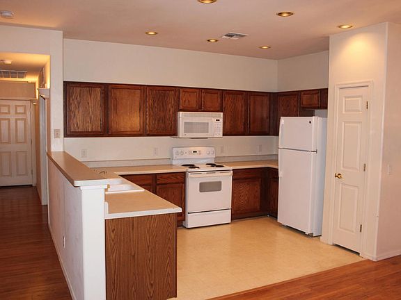 4th image of 12380 N Globe Mallow Pl