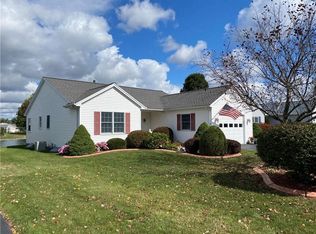 120 Freedom Pond Ln, North Chili, NY 14514
