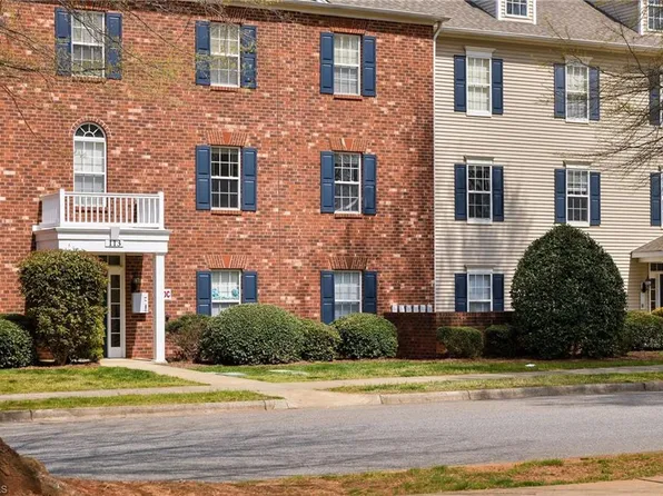 113 Oak Wind Dr, Advance, NC 27006