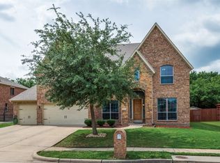 2311 Comanche Trl, Grand Prairie, TX 75052