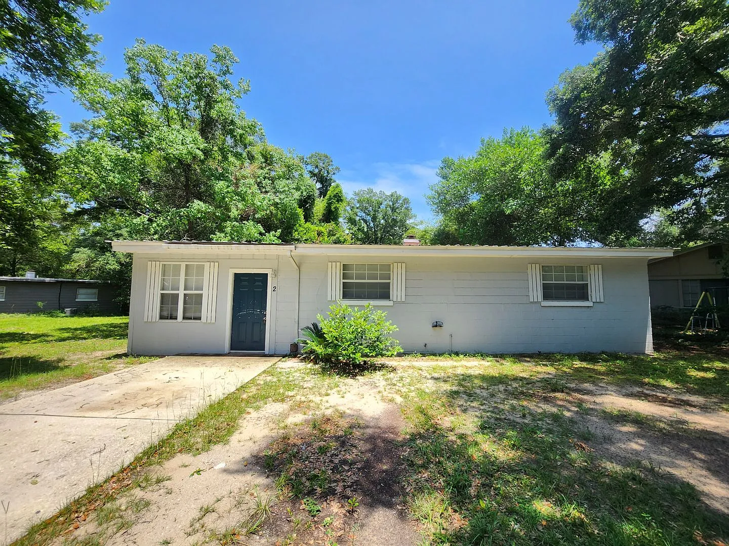2 Nevada Cir Pensacola. Move-In Special: Half Off Your First Full Month's Rent! — Photo 1
