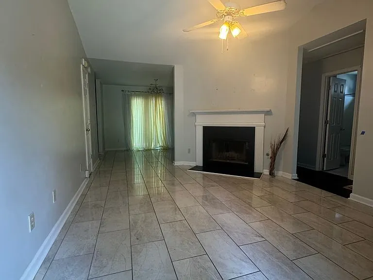 95 Hampton Oaks Dr — Photo 5