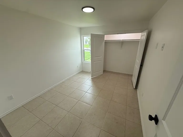 3510 Pascual De Leon Dr — Photo 12
