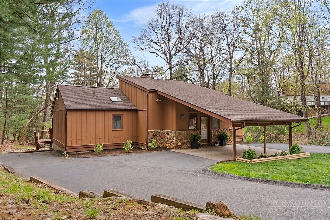 971 Ridge Road