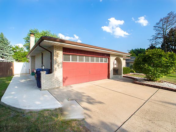 2nd image of 9547 Moody Ave