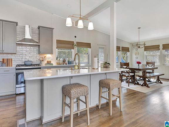 5th image of 2205 Great Rock Rd