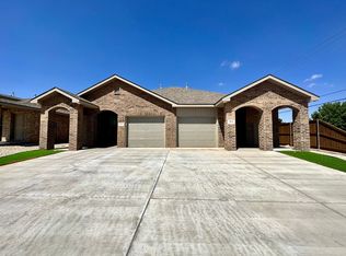 2001 Aberdeen Ave #B, Wolfforth, TX 79382