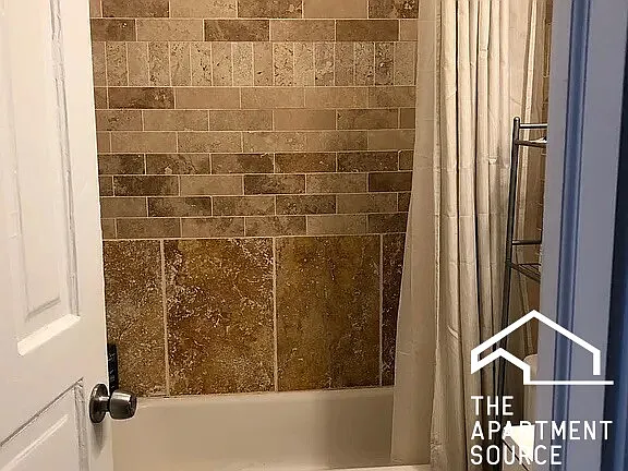 1847 S Loomis St #2 — Photo 6