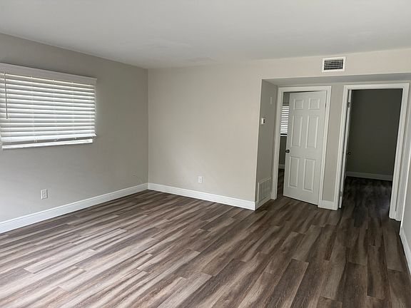 4th image of 14618 N 43rd St #14618