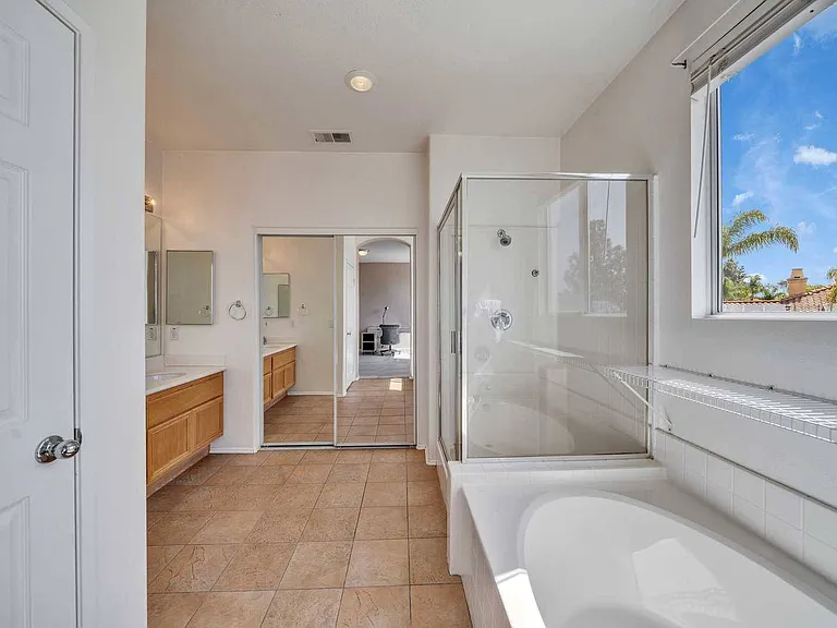 21585 Del Amo St — Photo 30