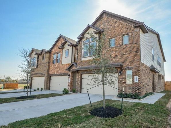 3306 Rainflower Springs Ln