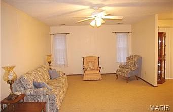 4th image of 3705 Candlewyck Club Dr APT A