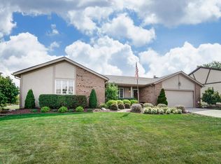 6192 Seneca Ct, Grove City, OH 43123
