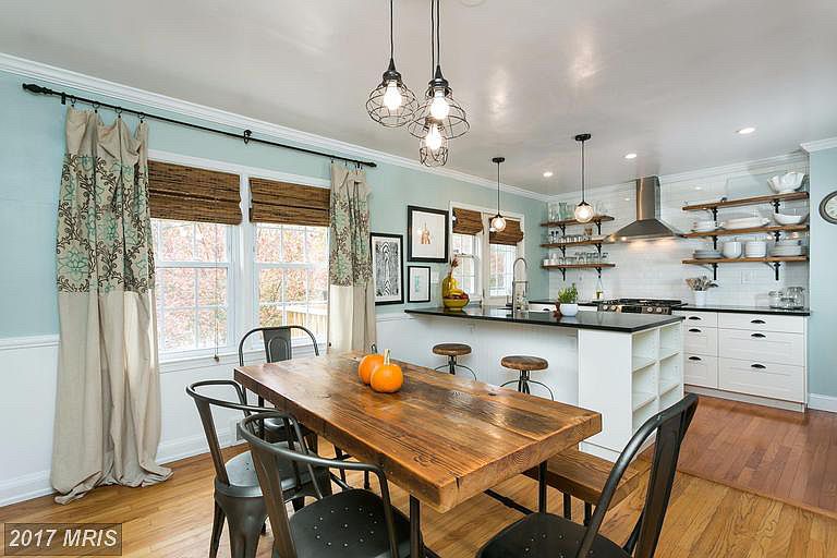 2nd image of 1625 Cottage Ln