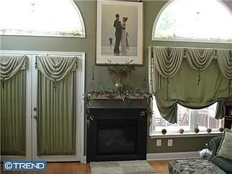 Designer Windows & Glass Doors to Expanded Deck!