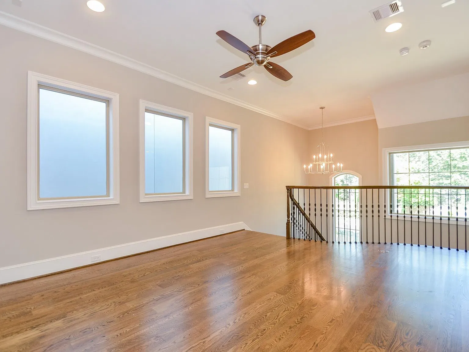 3 bed, 3.5 bath, 3181 sqft, $5,350 — Photo 3