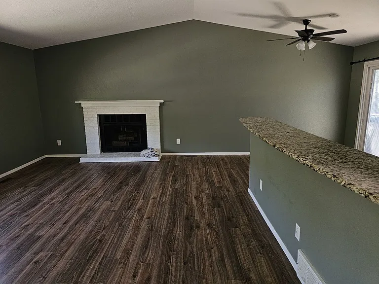 2045 Rimwood Dr — Photo 4