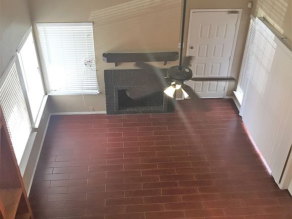 4th image of 11889 Bob White Dr