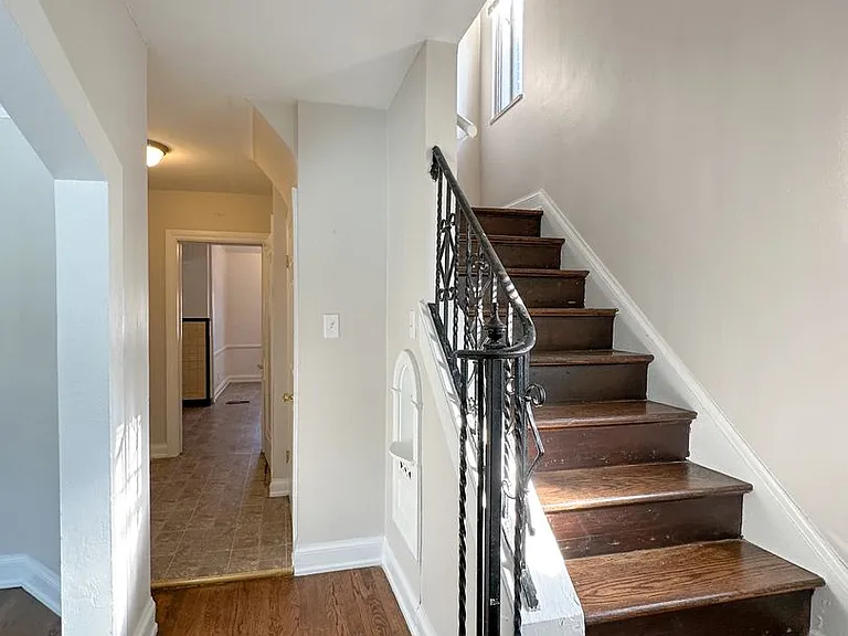 16182 Greenlawn St — Photo 29