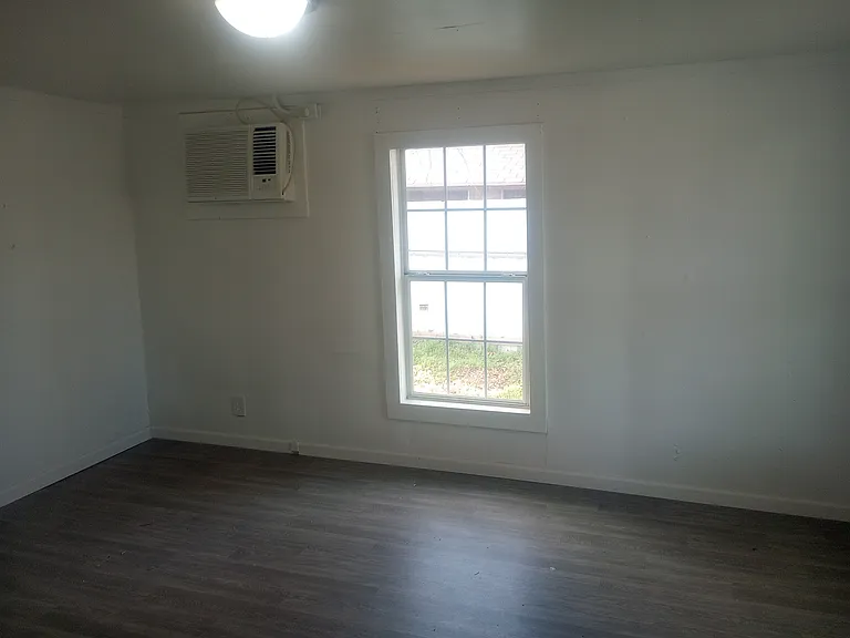 508 Tidmore St — Photo 10