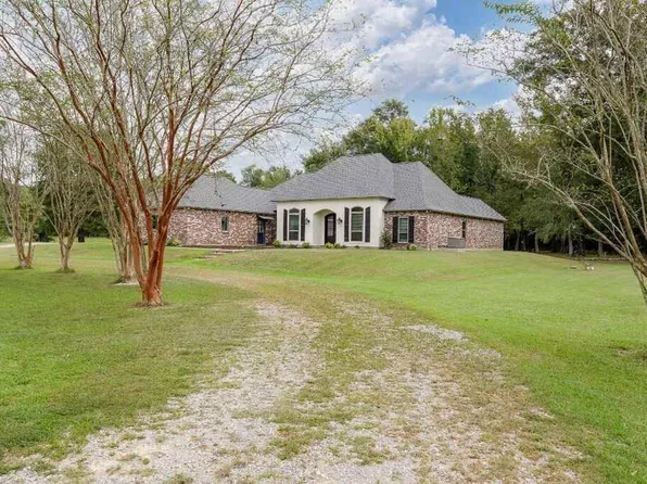 20422 Machost Rd, Zachary, LA 70791
