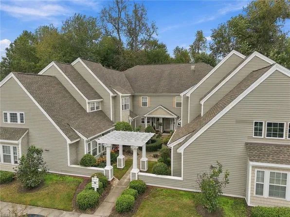 1009 Nicklaus Dr, Suffolk, VA 23435