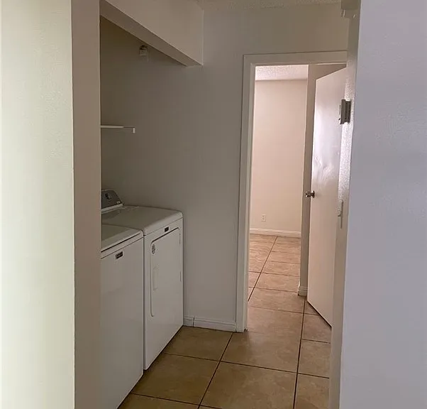 4570 Carriage Park Dr #B — Photo 7