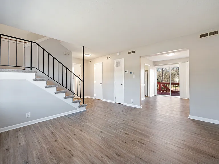 3422 Atlantic Ave — Photo 2