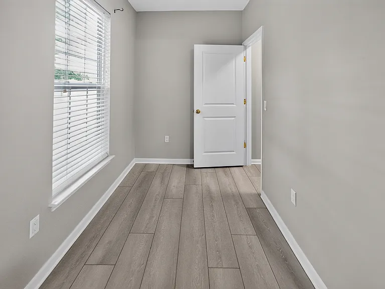 406 Degas Ct — Photo 16