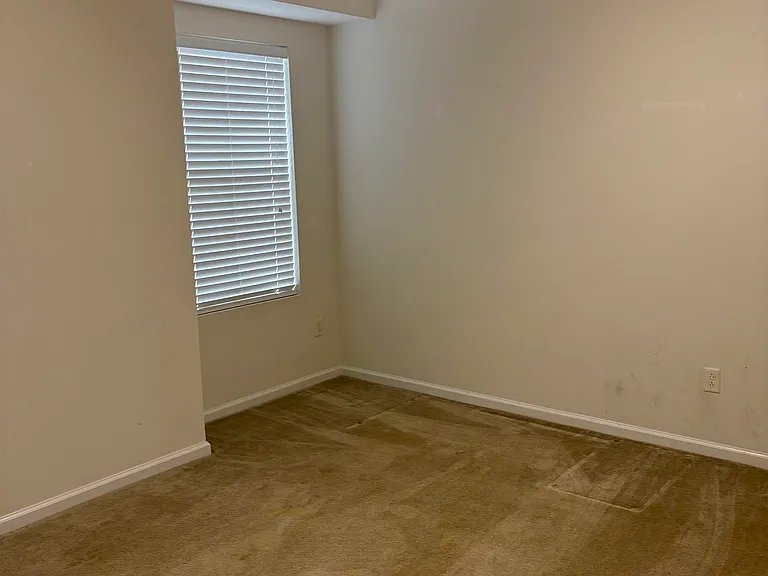 209 E Pisa Pl — Photo 10