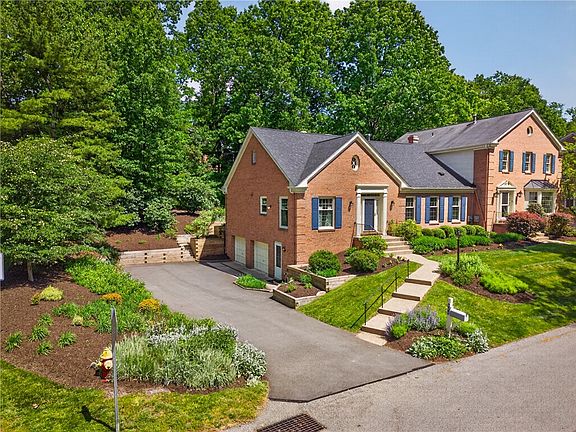 2nd image of 501 White Birch Ct
