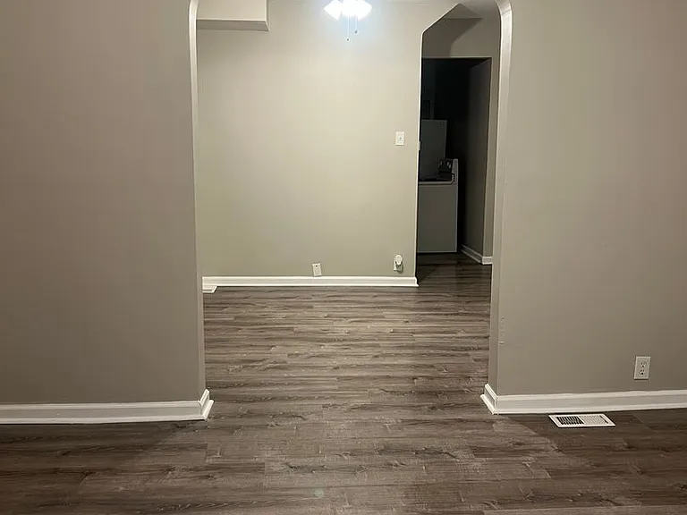 1505 N Tuxedo St — Photo 12