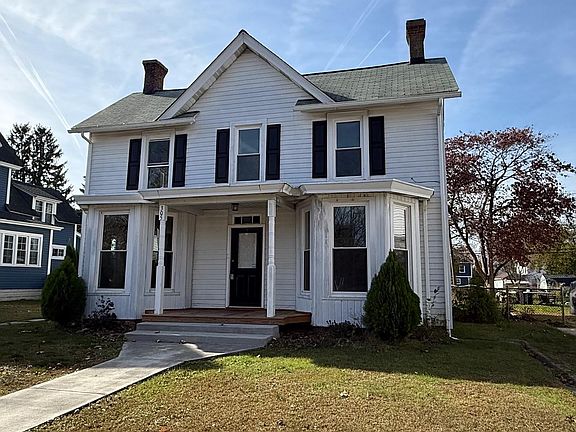 2nd image of 305 Central Ave