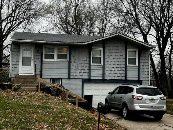 18608 E Arrowhead Ln, Independence, MO 64056