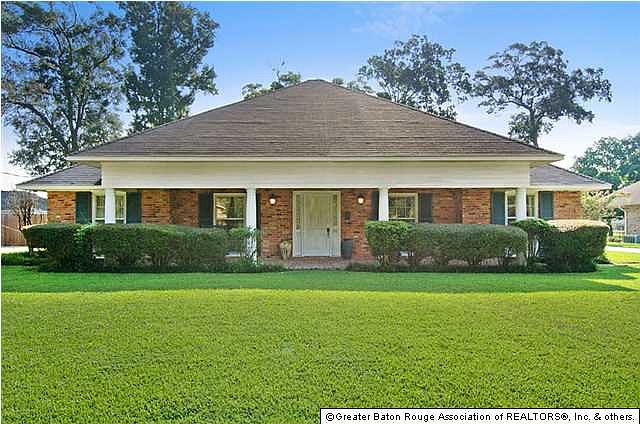 1st image of 301 E Buffwood Dr