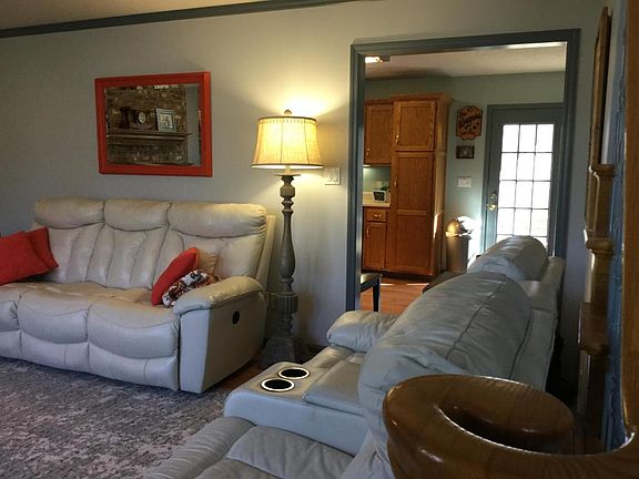 4th image of 115 Pebblestone Dr #84