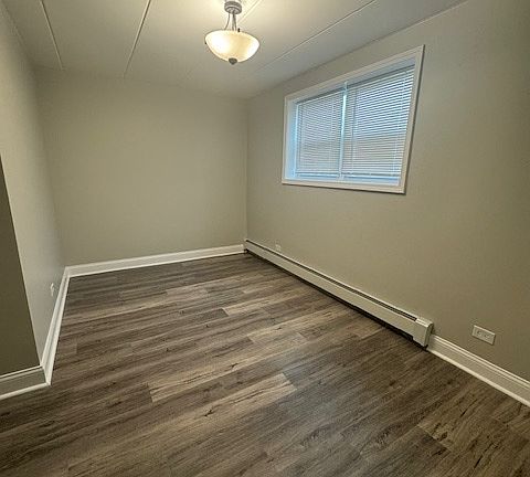 2nd image of 1704 Indianapolis Blvd #11298331